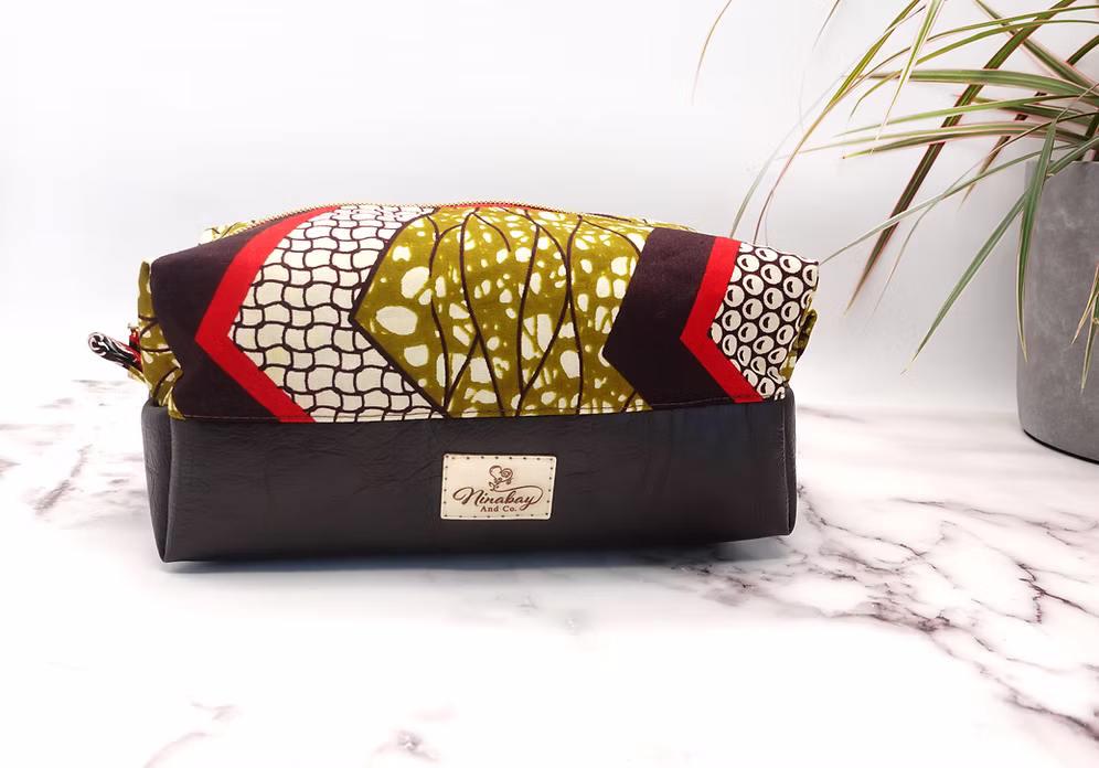 "Ankara Allure" cosmetic bag - Image 3