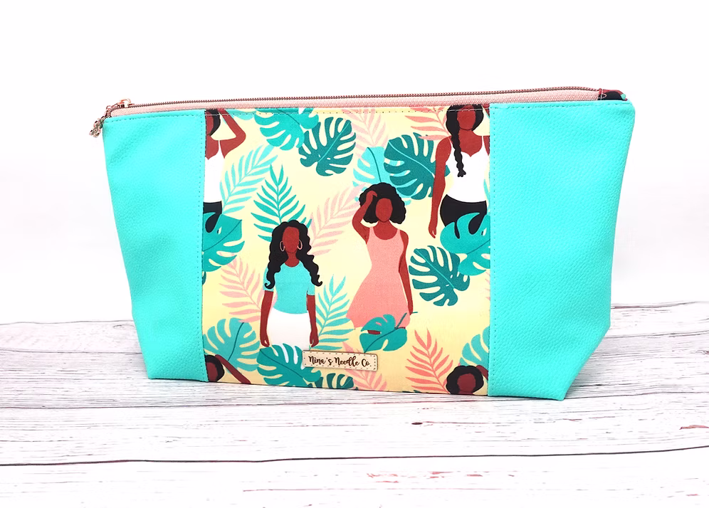 "Kaleidoscope Queen"cosmetic bag - Image 3